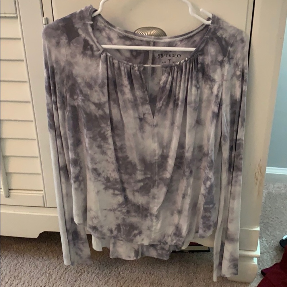 American Eagle Flowy top